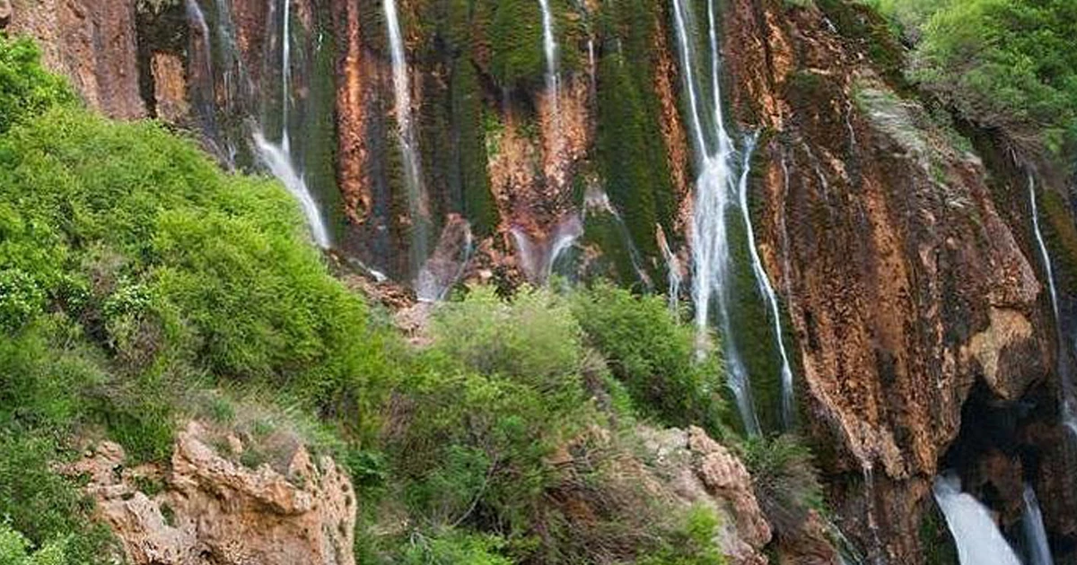 موقعیت و ویژگیهای طبیعی زیر زردآب