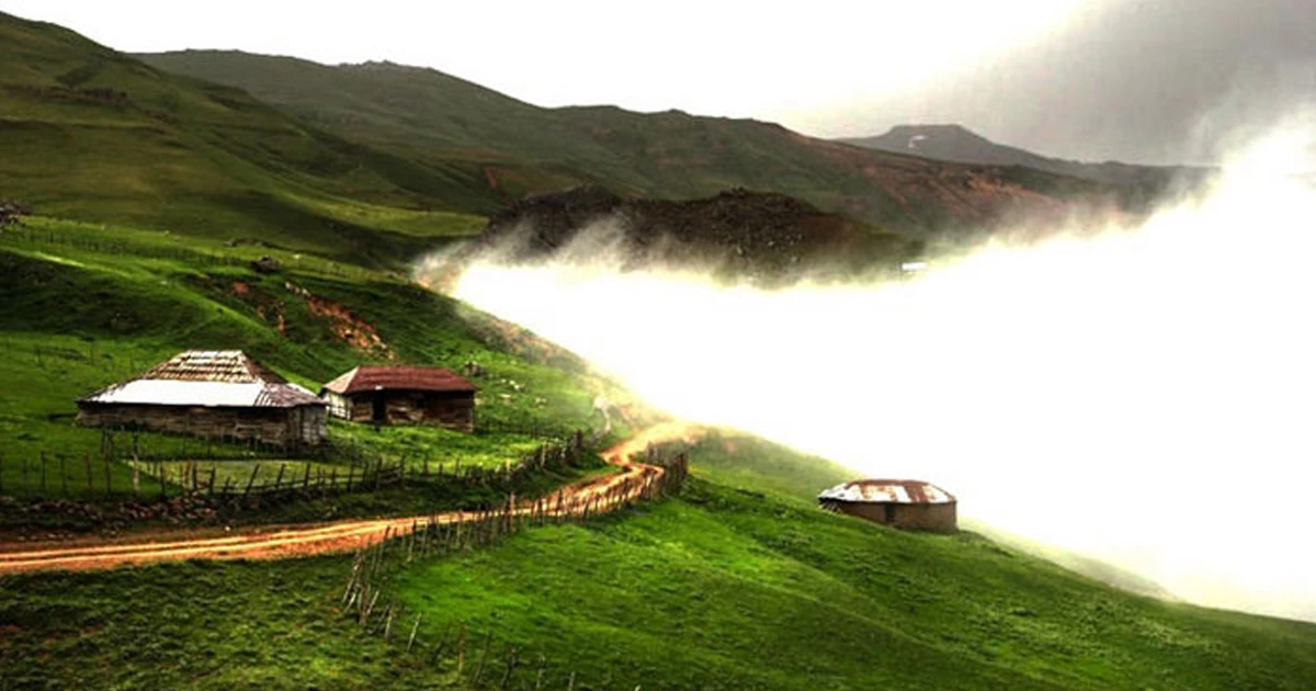 منطقه ییلاقی دو خاله کوه از جاهای گردشگری تالش