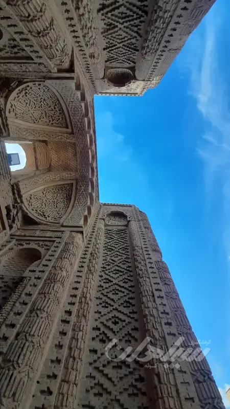 نمای سردر مسجد جورجیر اصفهان