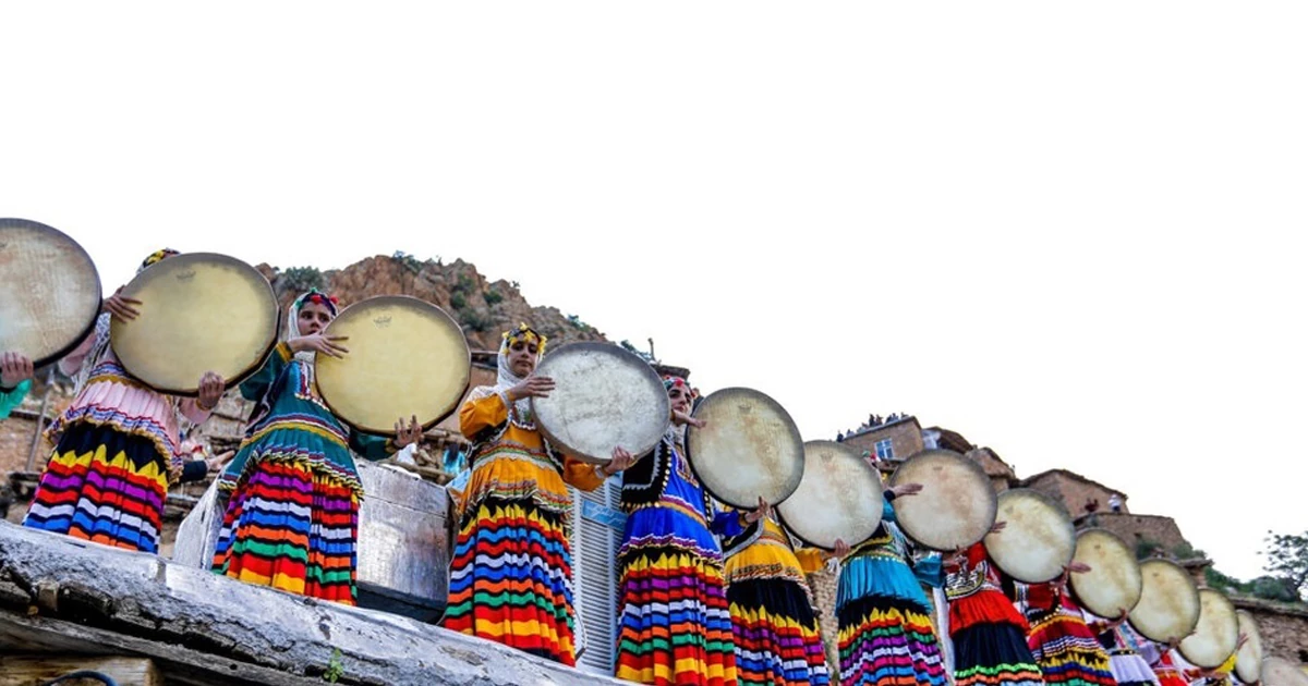 پوشش سنتی کردی