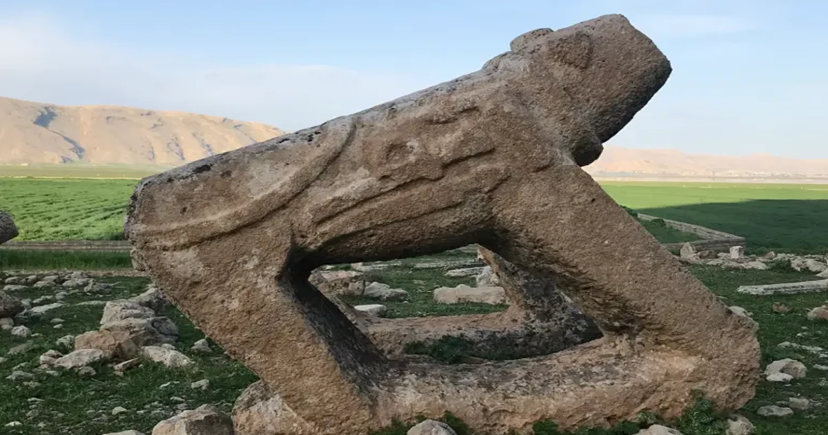 شیرهای سنگی شیمبار