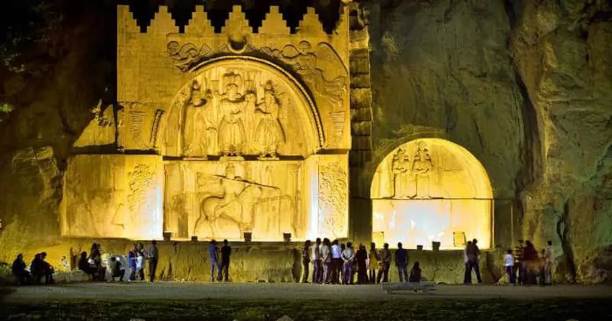 اجزای اصلی مجموعه طاق بستان