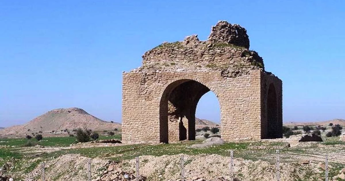 چهارطاقی قصر شیرین