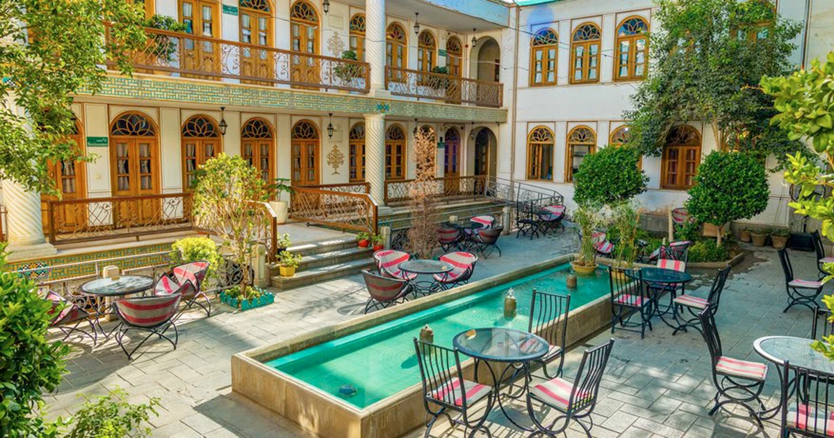 اقامتگاه سنتی خانه کشیش اصفهان