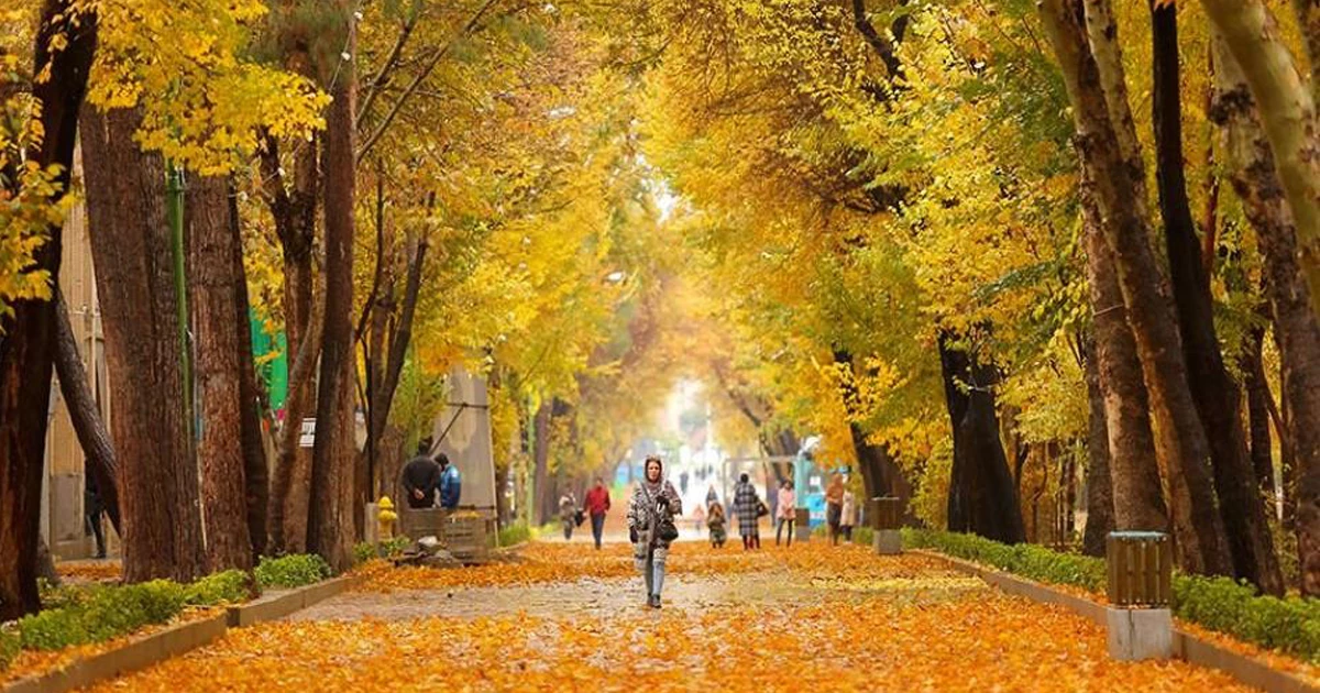 پاییز چهارباغ عباسی از جاهای دیدنی پاییزی