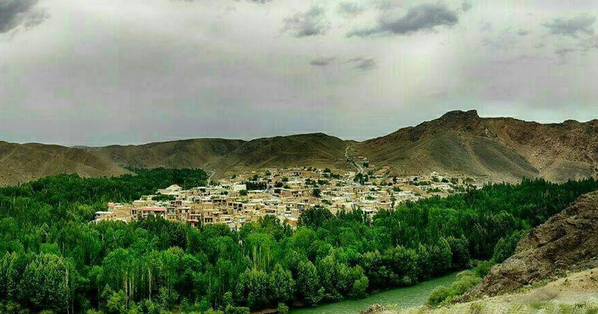 روستای خشوئیه و پیر چنار