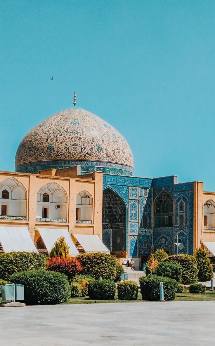 چک لیست سفر به اصفهان، مسجد شیخ لطف الله