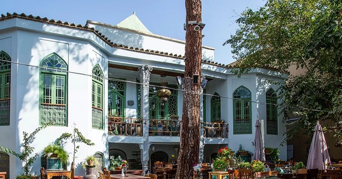 لیست 11 کافه میدان نقش جهان اصفهان