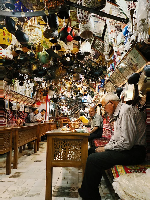 چاه حج میرزا اصفهان، کافه های سنتی اصفهان