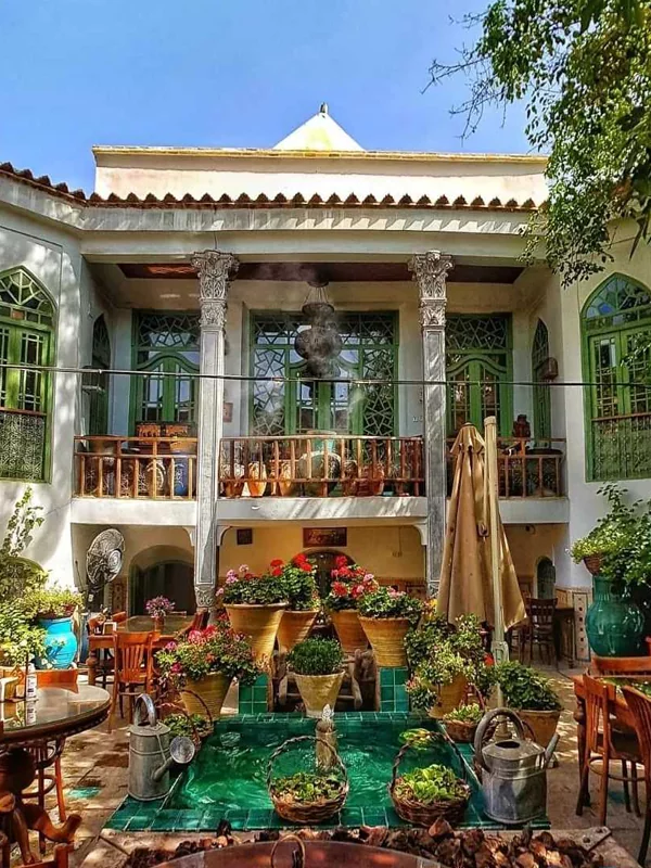 بهترین کافه های اصفهان، کافه عمارت نمکدان