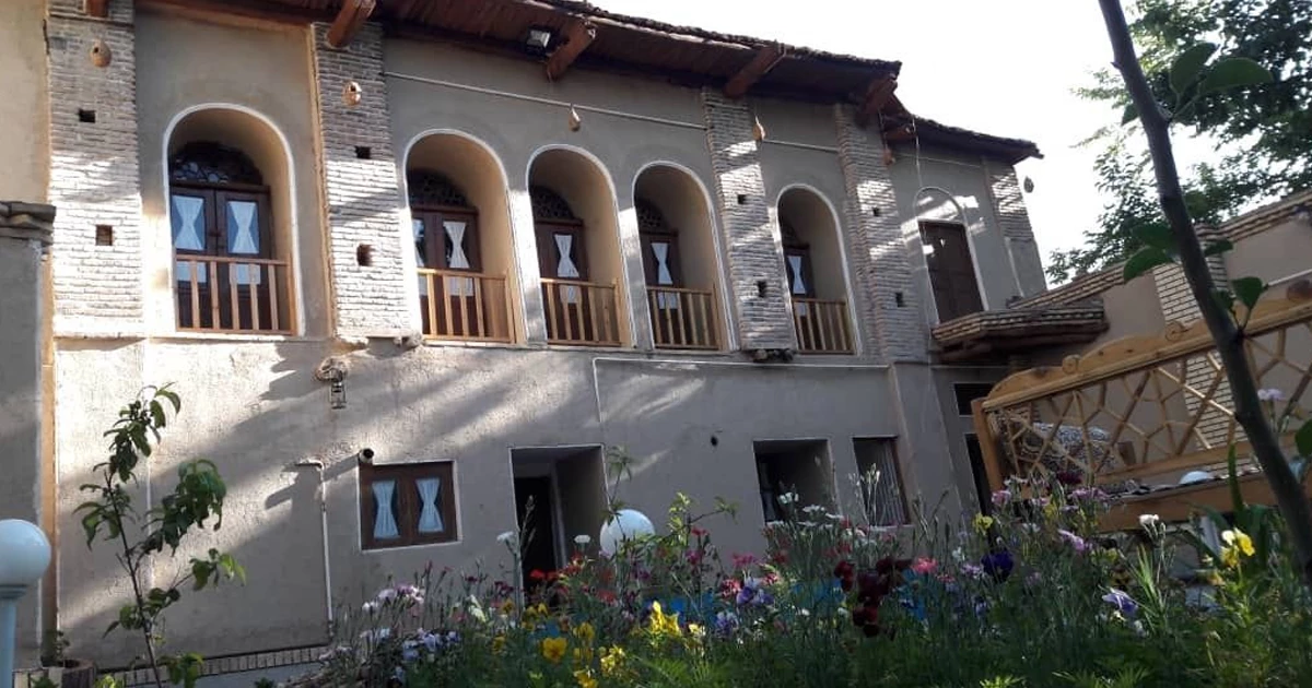 اقامتگاه بومگردی سرای مادری خوانسار