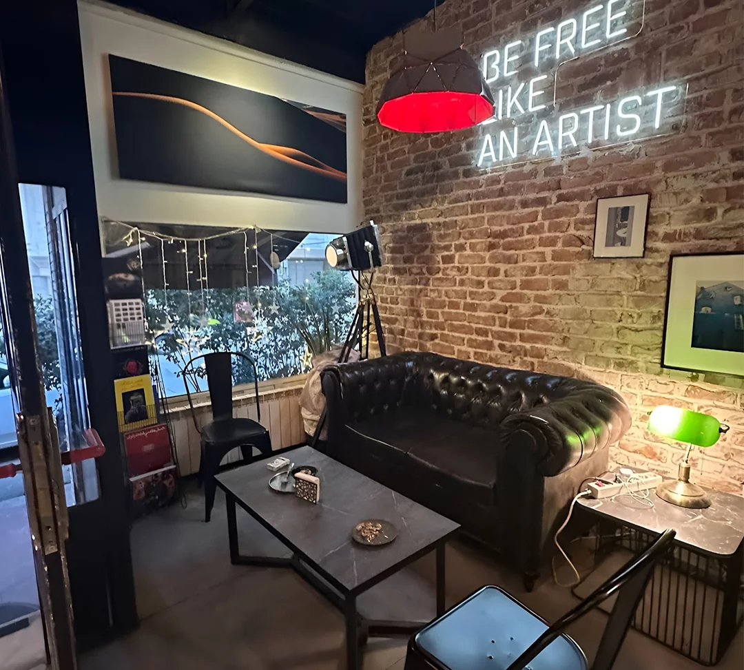 کافه گالری آرتیست سعادت آباد تهران، کافه های سعادت آباد