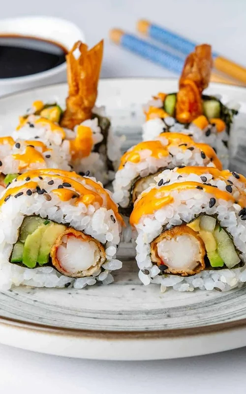 کافه رستوران دلونا، سوشی در اصفهان