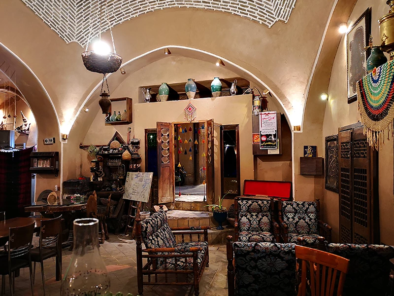 کافه ایرانی قدیمی یزد، کافه های بافت تاریخی یزد