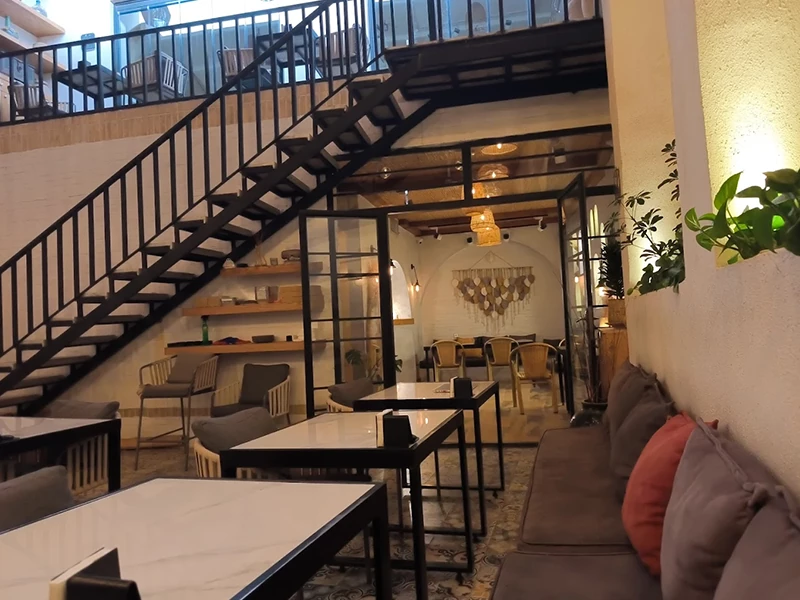 کافه پاپاسی یزد، کافه های محله فهادان یزد