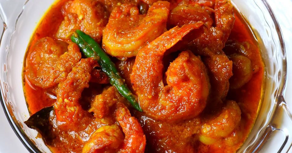 کاری میگو با شیر نارگیل (Chingri Malai Curry)