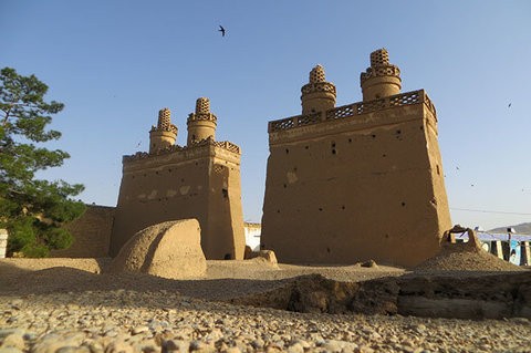 مرمت برج های تاریخی کبوتر صفا نجف آباد اصفهان