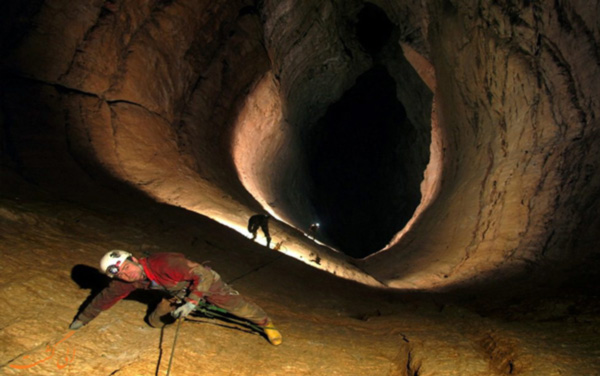 معرفی یکی از غارهای خطرناک ایران به نام غار پرآو