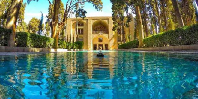 مجموعه گردشگری فیروزی کاشان