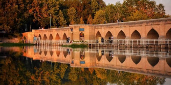 پل چوبی اصفهان