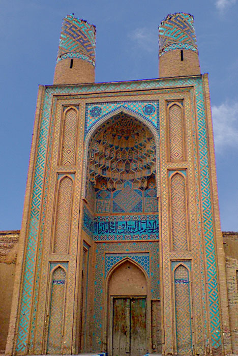 مرمت مسجد جامع تاریخی اشترجان