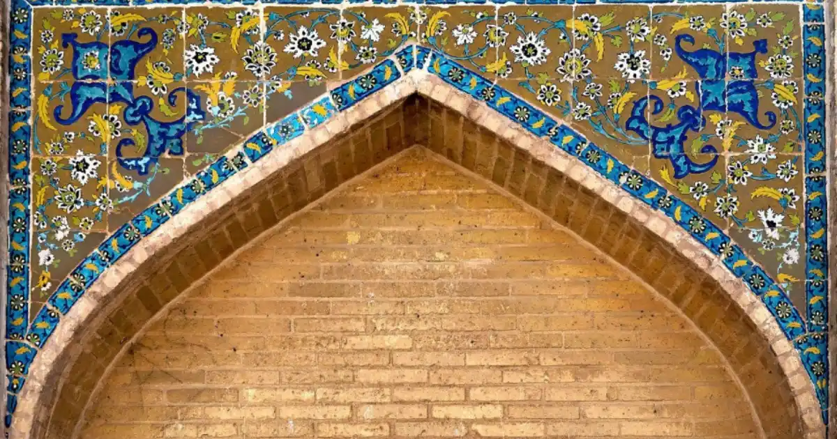 کاشی پل خواجو
