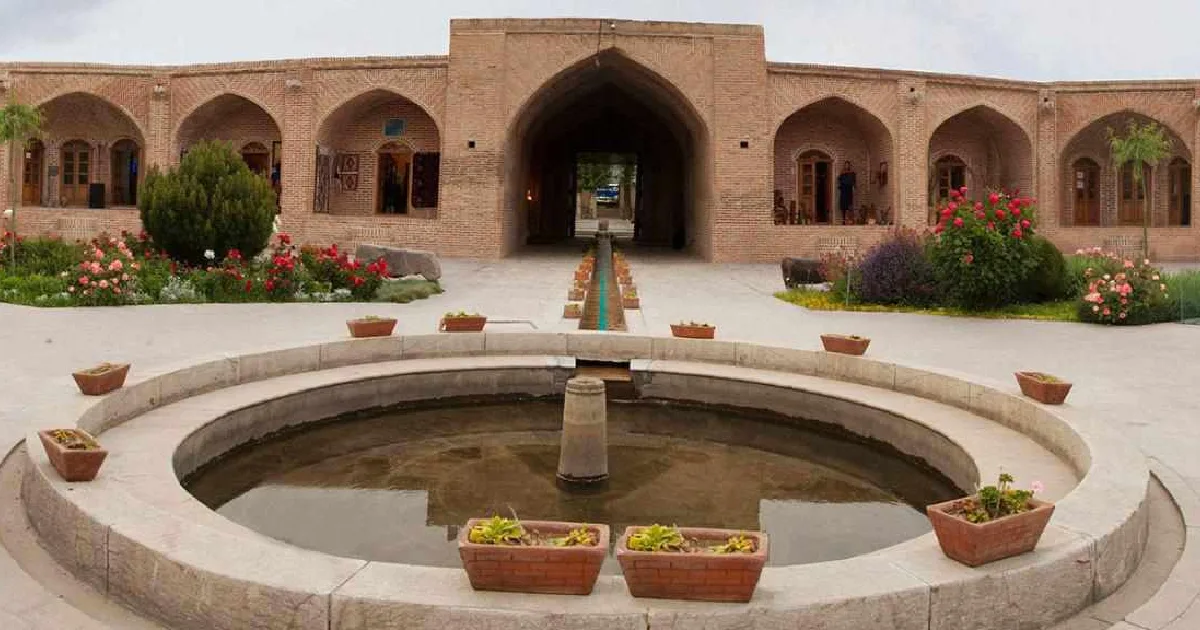 کاروانسرای شاه عباس کرمان