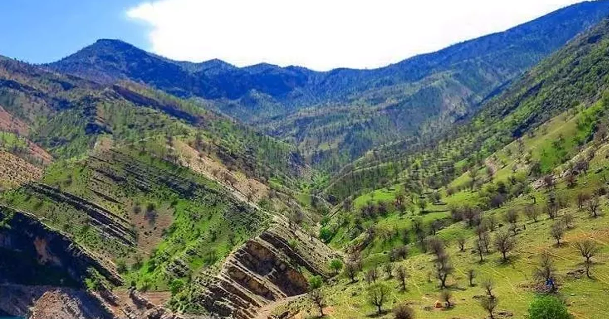 طبیعت دشت هلن
