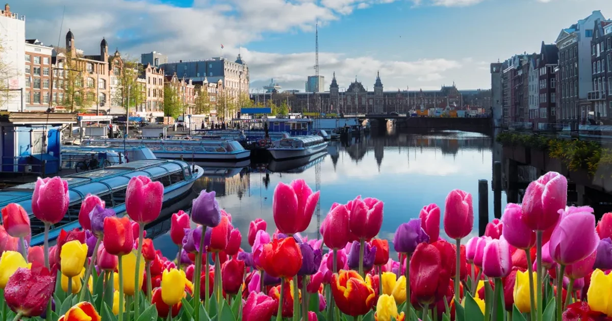 کانالها، الهامبخش آثار هنری متعدد بودهاند