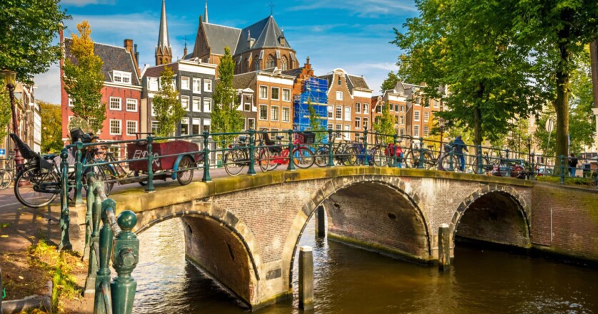 سالانه هزاران دوچرخه از بستر کانالها خارج میشود