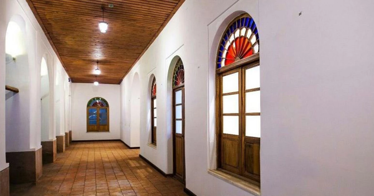 معماری و مرمت مدرسه سعادت بوشهر