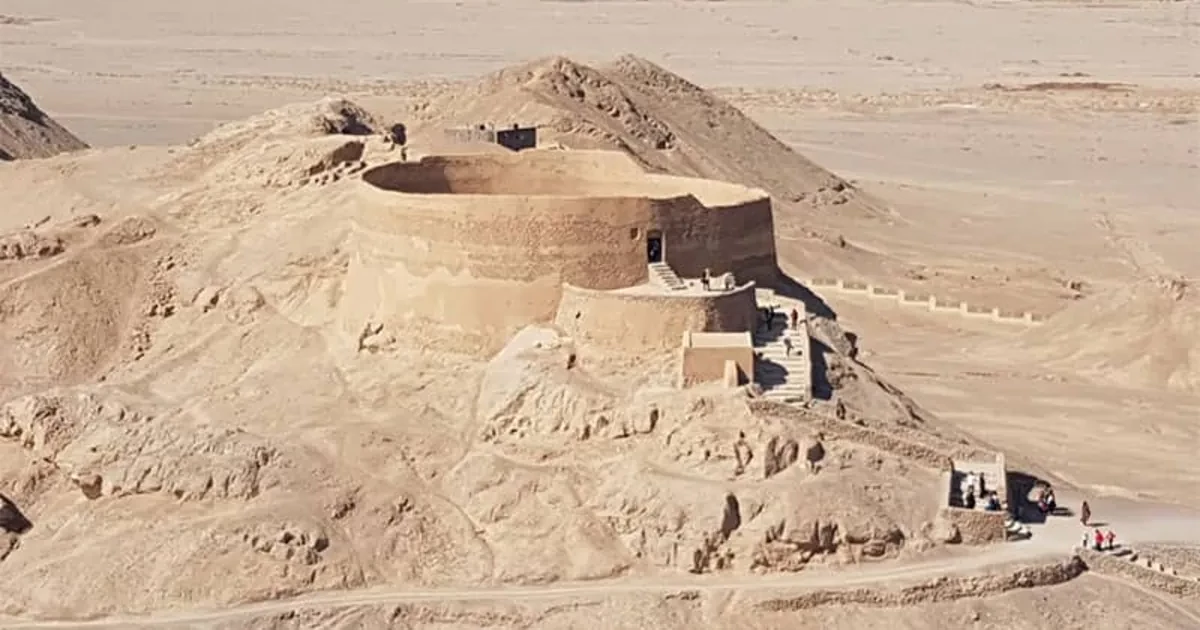 دخمه گلستان