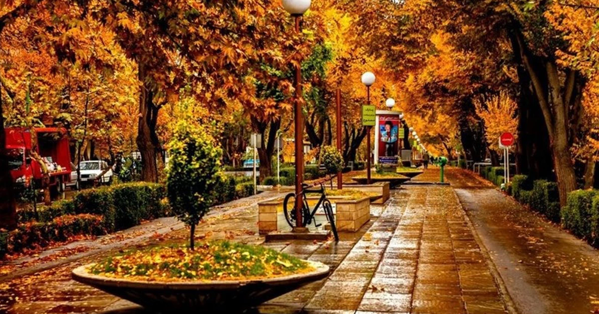 خیابان چهارباغ پایین