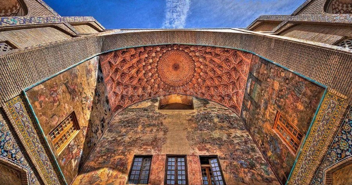 سردر قیصریه
