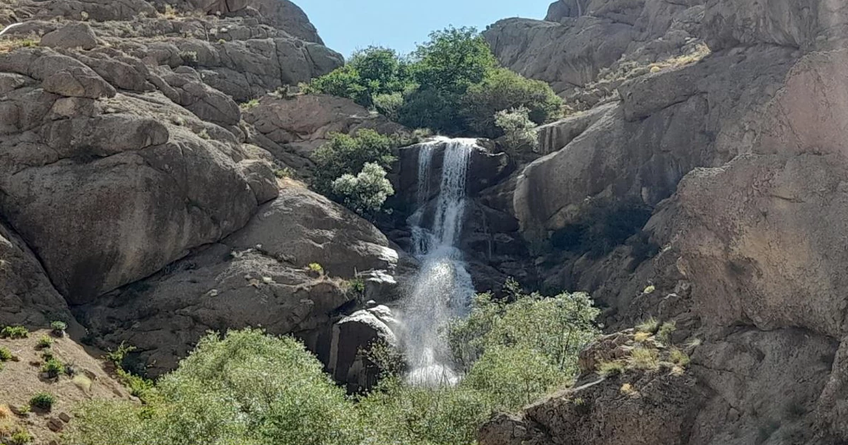 4.آبشار طرزه
