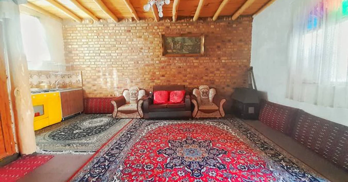 خانه بومگردی نیشابور، آقاجان