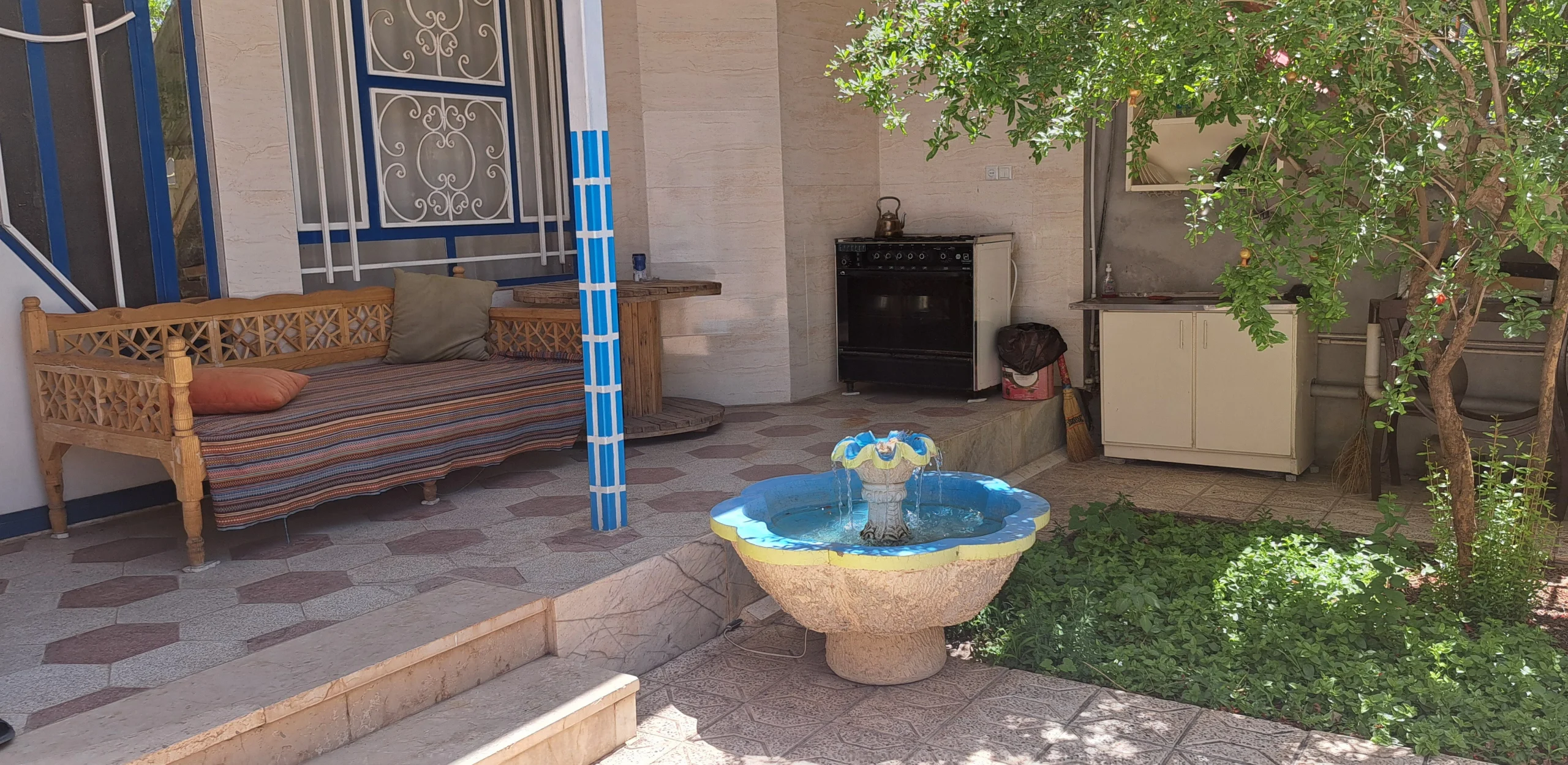 خانه بومی آرامش نیشابور