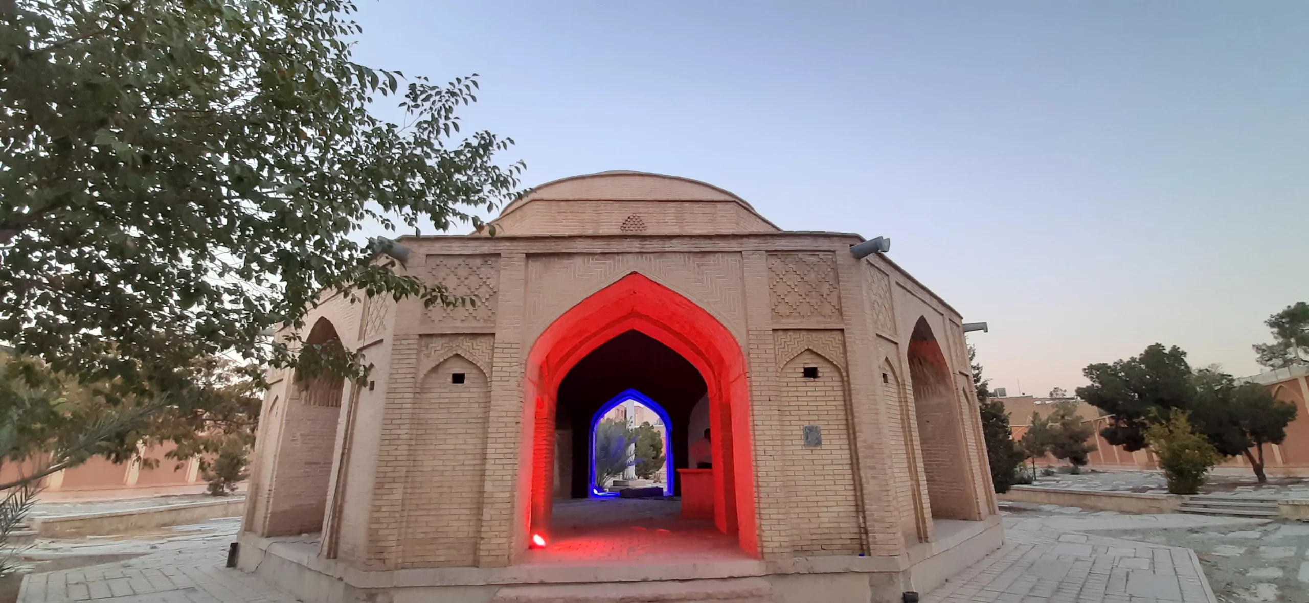 معماری تکیه فاضل سراب تخت فولاد اصفهان زیبا