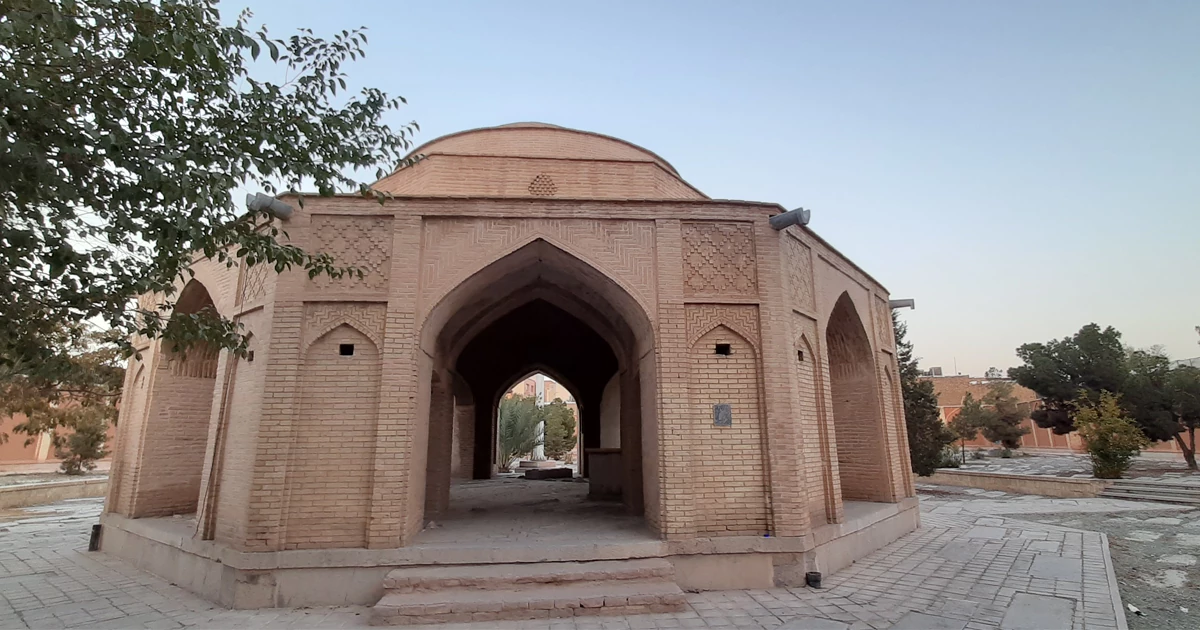 تکیه فاضل سراب تخت فولاد اصفهان زیبا