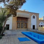 تکیه میرفندرسکی در اصفهان، تخت فولاد