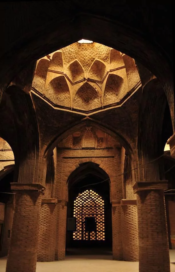 خاک و کاهگل در معماری ایرانی