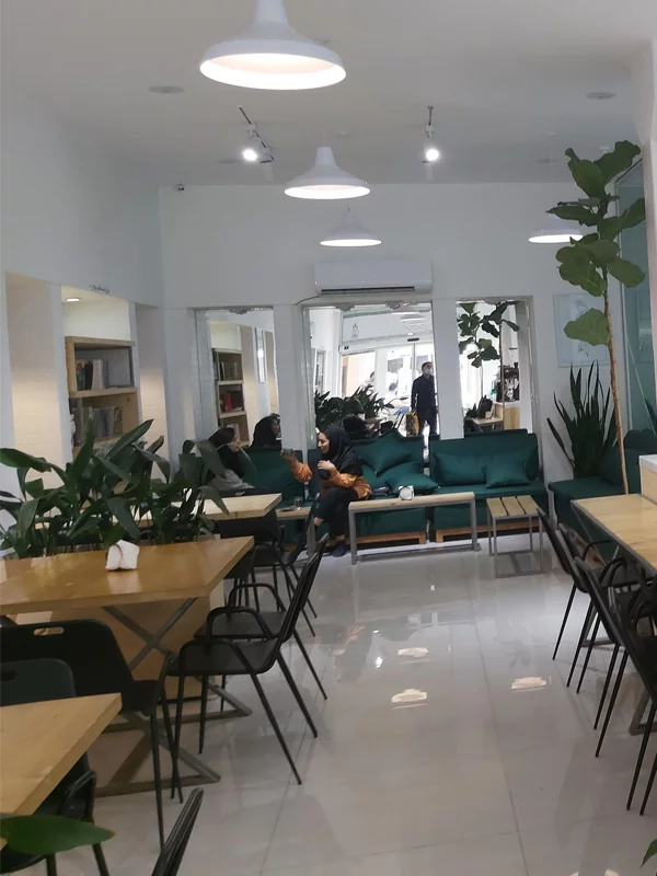 کافه بازی دوز چهارباغ عباسی اصفهان