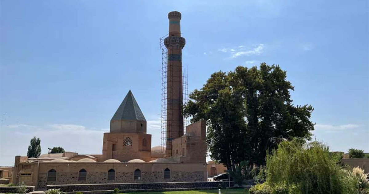 مسجد جامع نظنز، جاذبه های گردشگری نظنز