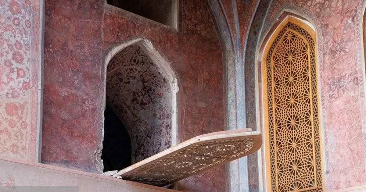 آسیب‌دیدگی کاخ چهل‌ستون؛ میراث جهانی ایرانی